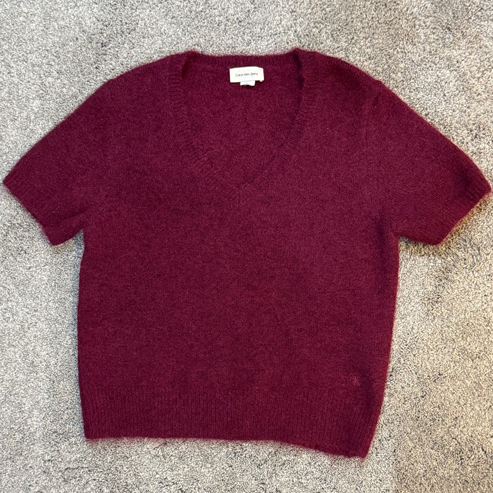Calvin Klein Short Sleeve Knit Sweater- Burgandy- Womens Medium